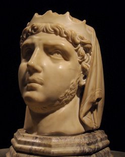 Federico II \Scultura medievale in studio. Federico II \Scultura medievale in studio.