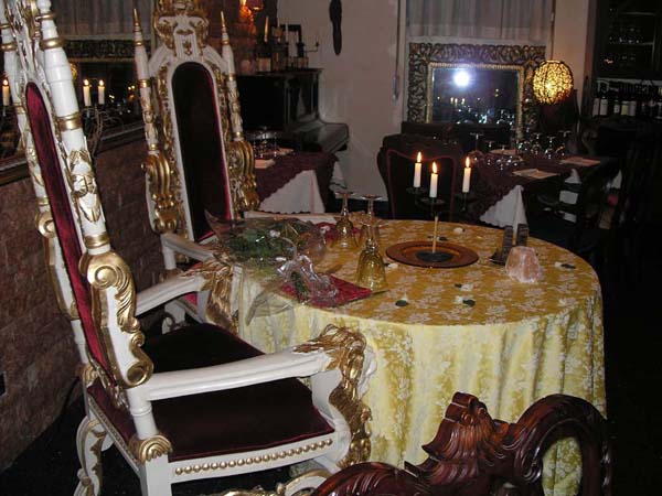 il tavolo imperiale renoir il tavolo imperiale renoir
