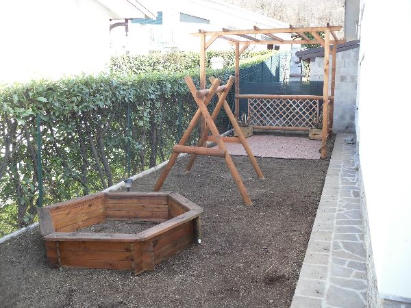 Posa di attrezzi da giardino in stile nature Posa di attrezzi da giardino in stile nature